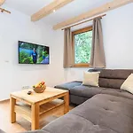 Mandl Sauna Pool Eg Rollstuhlgaengig * Maishofen