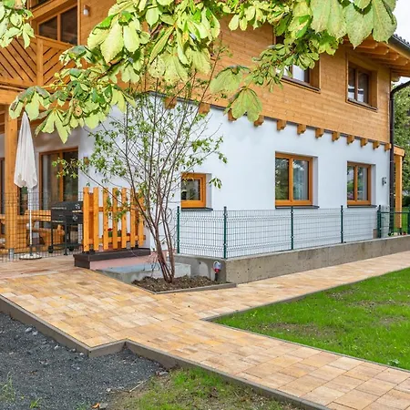 Mandl Sauna Pool Rollstuhlgaengig Майсхофен