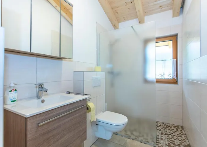 Mandl Sauna Pool Rollstuhlgängig *